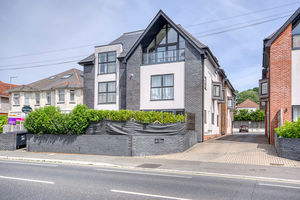 Front External- click for photo gallery
